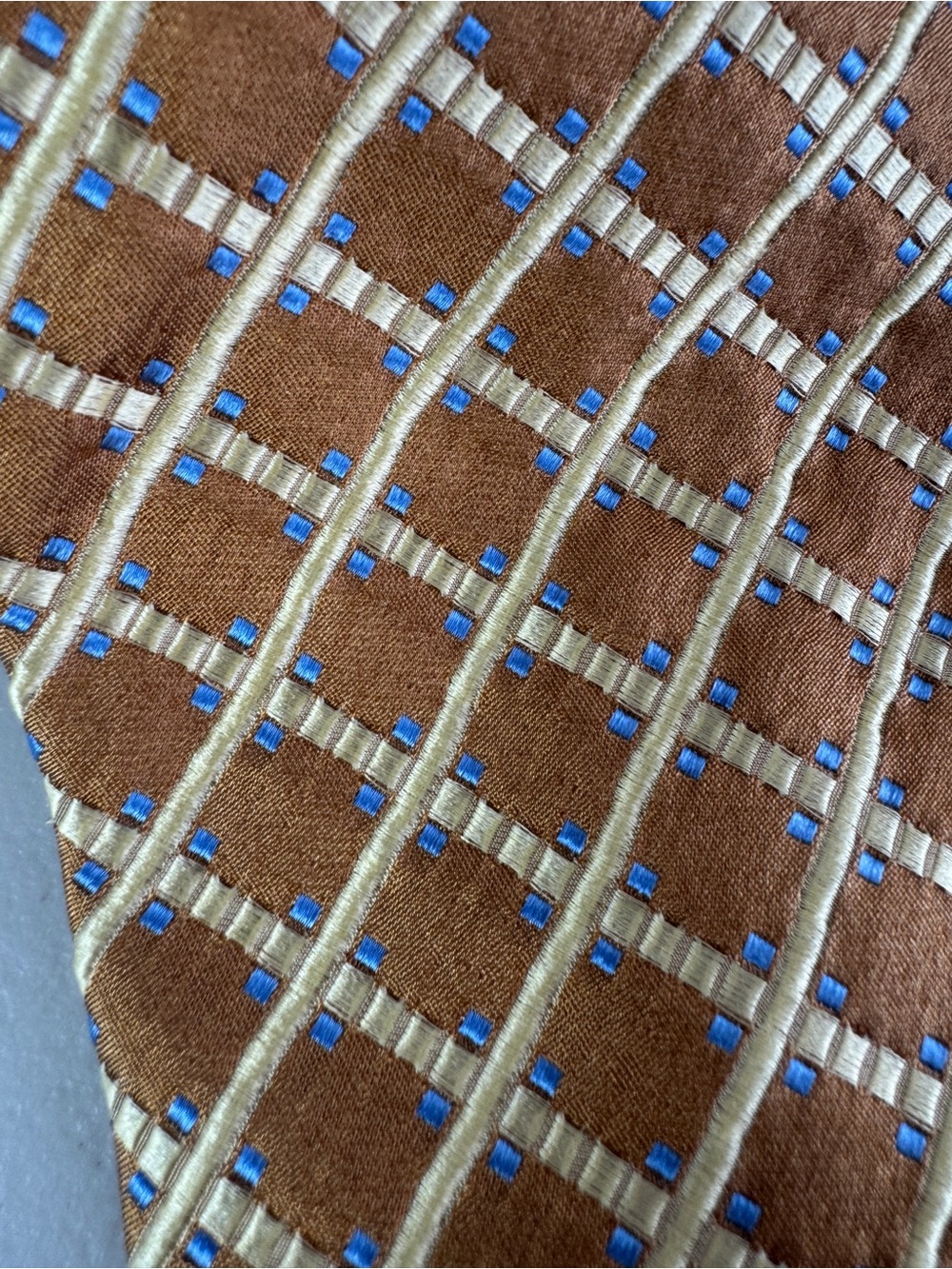 Ermenegildo Zegna Silk Necktie Gold Geometric Grid Luxury Designer Tie Classic - Picture 11 of 12